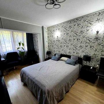 Продається 3к квартира на Фонтані з ремонтом