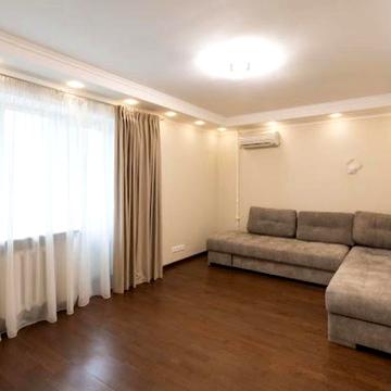 Саксаганського вул., 88