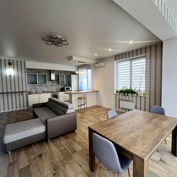 Виконкомівська вул., 22/24