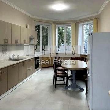 Київська вул.