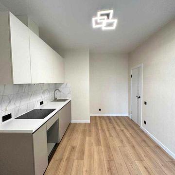 БЕЗ КОМИССИИ Квартира в KADORR City: вид на город, ремонт