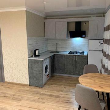 Олександра Поля просп. (Кірова), 48