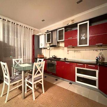 Оренда 2-кім кімнати в новому будинку