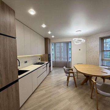 Продаю 2 кімнатну квартиру з виглядом на озеро ЖК Міленіум