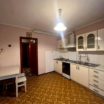 Педагогічна вул., 18