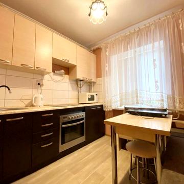 2-Кімнатна вул. Гайдамацька 9. (Струтинської 9)