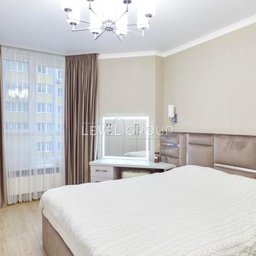 Яблунева вул., 15