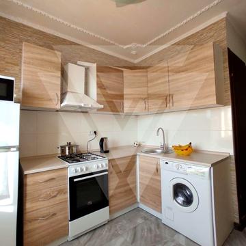 Оболонський просп., 11