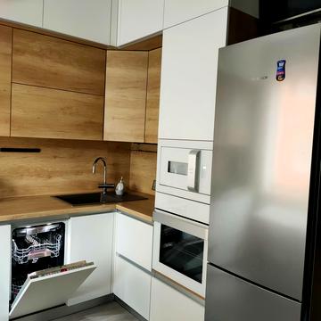 Карпа Валовня вул., 14