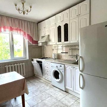 Урлівська вул., 1/8