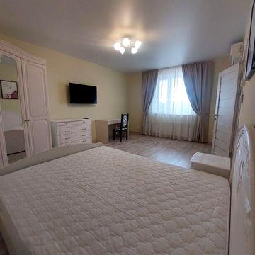 Здам простору 1 кімнатну квартиру дві зупинки від ТЦ Євро парк