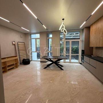 Продажа дома (таунхаус) Соломенский р-н Жуляны с ремонтом 160м2