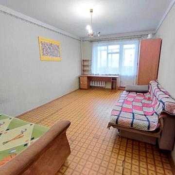 Продається велика 1-кім квартира в Дніпровського районі.Ціна 12000уе.