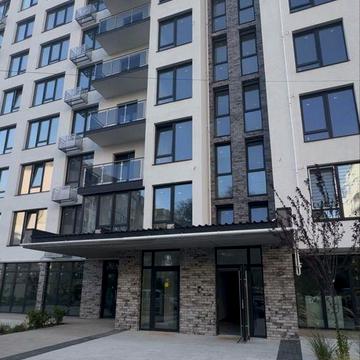 Продається новобудова здана в експлуатацію ЖК Кромаксбуд