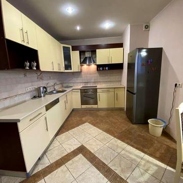 Без% 2-х кімнатна квартира вул.Миропільська, 39 метро Дарниця