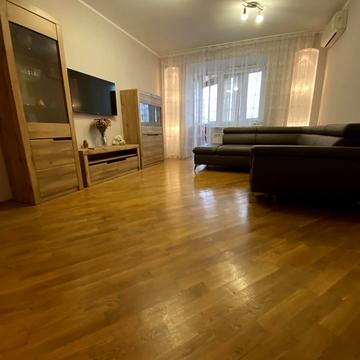 Миропільська вул., 39