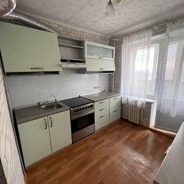 Продаж 1к Квартира Тополина вулиця