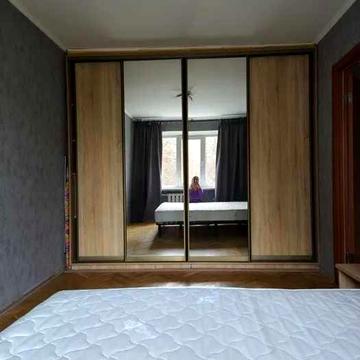 Оренда 2к квартири Печерський Лаврська 4А м Арсенальна Є відеоогляд.