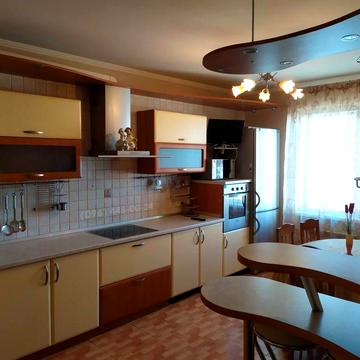 Здам простору 3-кімнатну квартиру + 2 паркомісця, Драгоманова 12