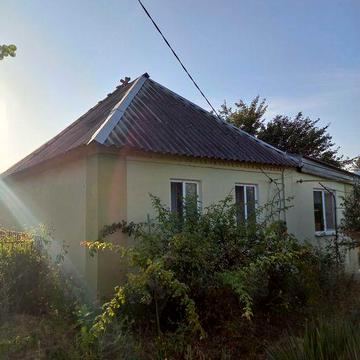 Продам хату в селещі Первомайське 222 км Синельниковский рн