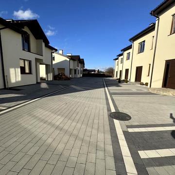 Лесі Українки вул.