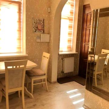 Продається 1-кімнатна квартира в центрі міста