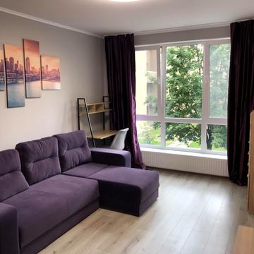 Валерія Лобановського просп. (Червонозоряний), 15/7