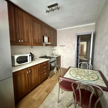 Січеславська Набережна вул., 10-А