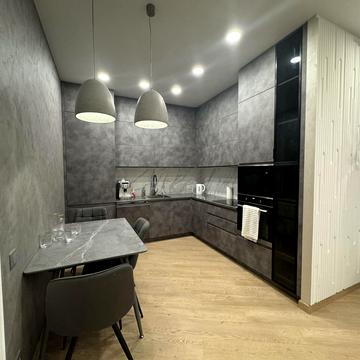 Набережна Перемоги вул., 9-Б