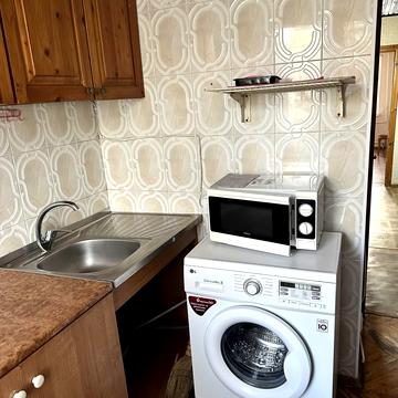 Івана Франка вул., 41