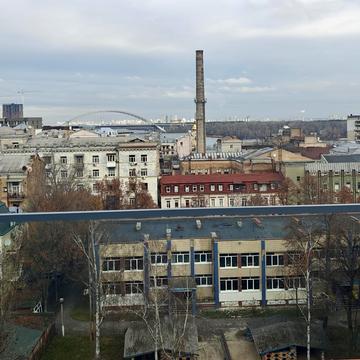 Петра Сагайдачного вул., 18