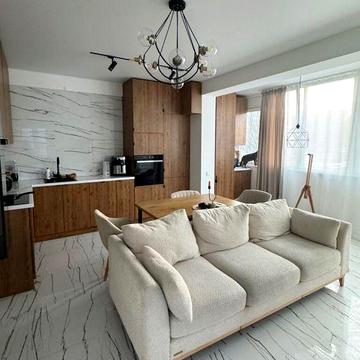 Продається 2 кімнатна квартира по вул. Миру