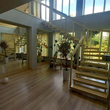 Довгострокова оренда 4к Дім Лесі Українки вулиця