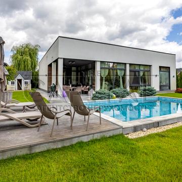 Сонячна вул.