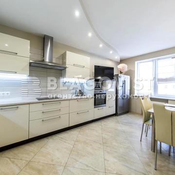 Дмитрівська вул., 75