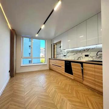 Богдана Хмельницького вул., 94