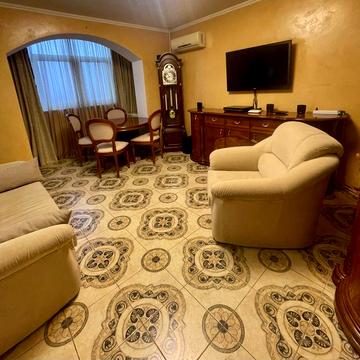 Продається 3к квартира з автономним опаленням