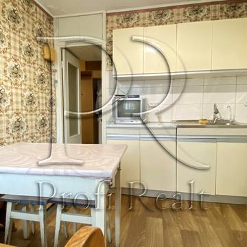 Чистяківська вул., 15