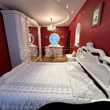 Лесі Українки бульв., 21