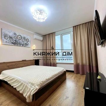 Берестейський просп. (Перемоги), 5-В