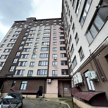 Бельведерська вул., 32