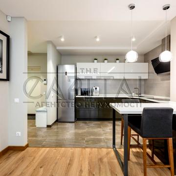 Полтавська вул., 10