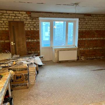 Продам 1 кімнатну квартиру в смт.Озерне