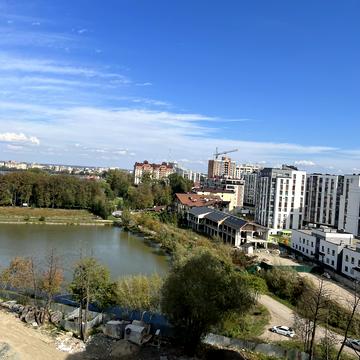 Приозерна вул., 25