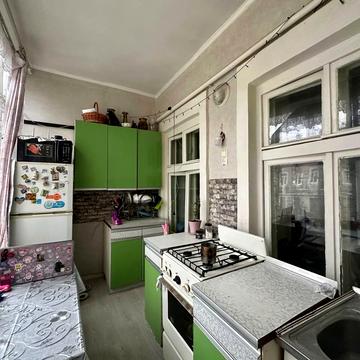 Богдана Хмельницького вул., 23