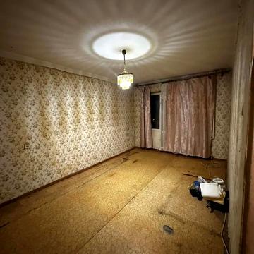 Михайла Грушевського вул., 22