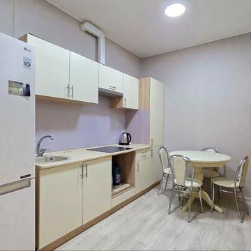 Індустріальний просп. (Фрунзе), 6