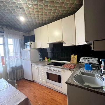 Новокримська вул., 5