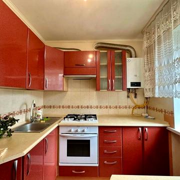 Гетьмана Полуботка вул., 8