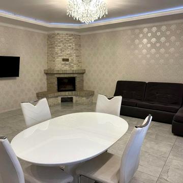 Сонячна вул.